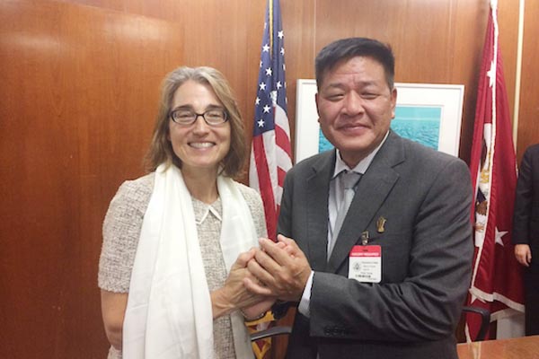Representative of the Dalai Lama to North America Mr Penpa Tsering with Ms Sarah Sewall, Under Secretary of State for Civilian Security, Democracy, and Human Rights, and the Special Coordinator for Tibet, at the US State Department on 21 October 2016.