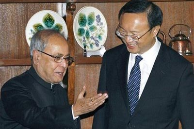 Chinese Foreign Minister Yang Jiechi, right, looks on as Indian counterpart Pranab Mukherjee gestures before the delegation-level talks in New Delhi, India, Monday, 8 September 2008. 