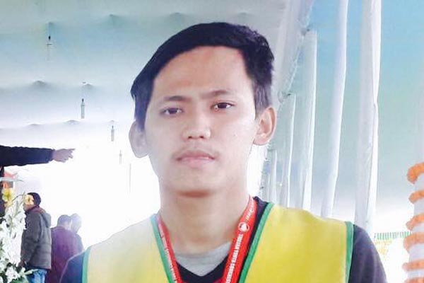 Tenzin Choeying, a 19-year-old student from Central University of Tibetan Studies in Varanasi, died in Safdarjung Hospital in Delhi on 22 July 2017. He set himself on fire for Tibet's freedom at the university on 14 July.