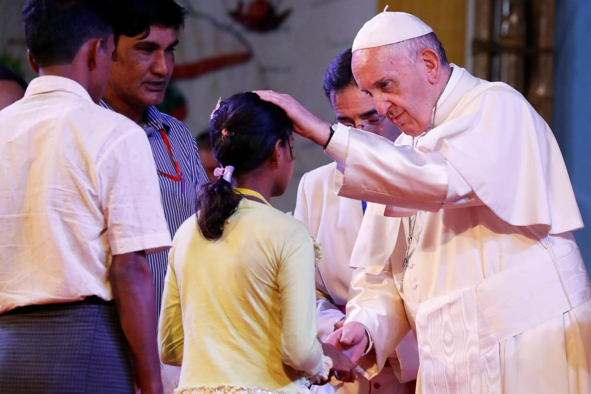 Pope Francis meets a group of Rohingya refugees in Dhaka, Bangladesh, on 1 December 2017.