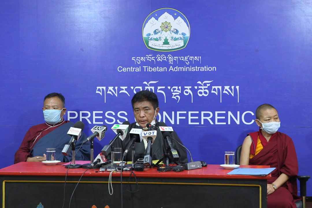 Chief Election Commissioner of the Central Tibetan Administration Wangdu Tsering Pesur announcing the commencement of exile Tibetan elections 2021, accompanied by newly-appointed Additional Election Commissioners Sonam Gyaltsen, Tibetan history Professor at the College for Higher Tibetan Studies, Sarah, (left), and Geshema Delek Wangmo, teacher of Dolma Ling Nunnery, at the CTA headquarters in Dharamshala, India, on 5 August 2020. 
