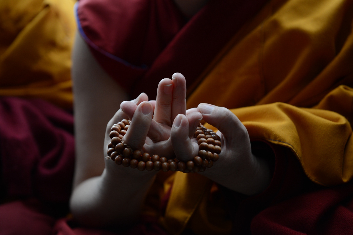 buddhist praying hands